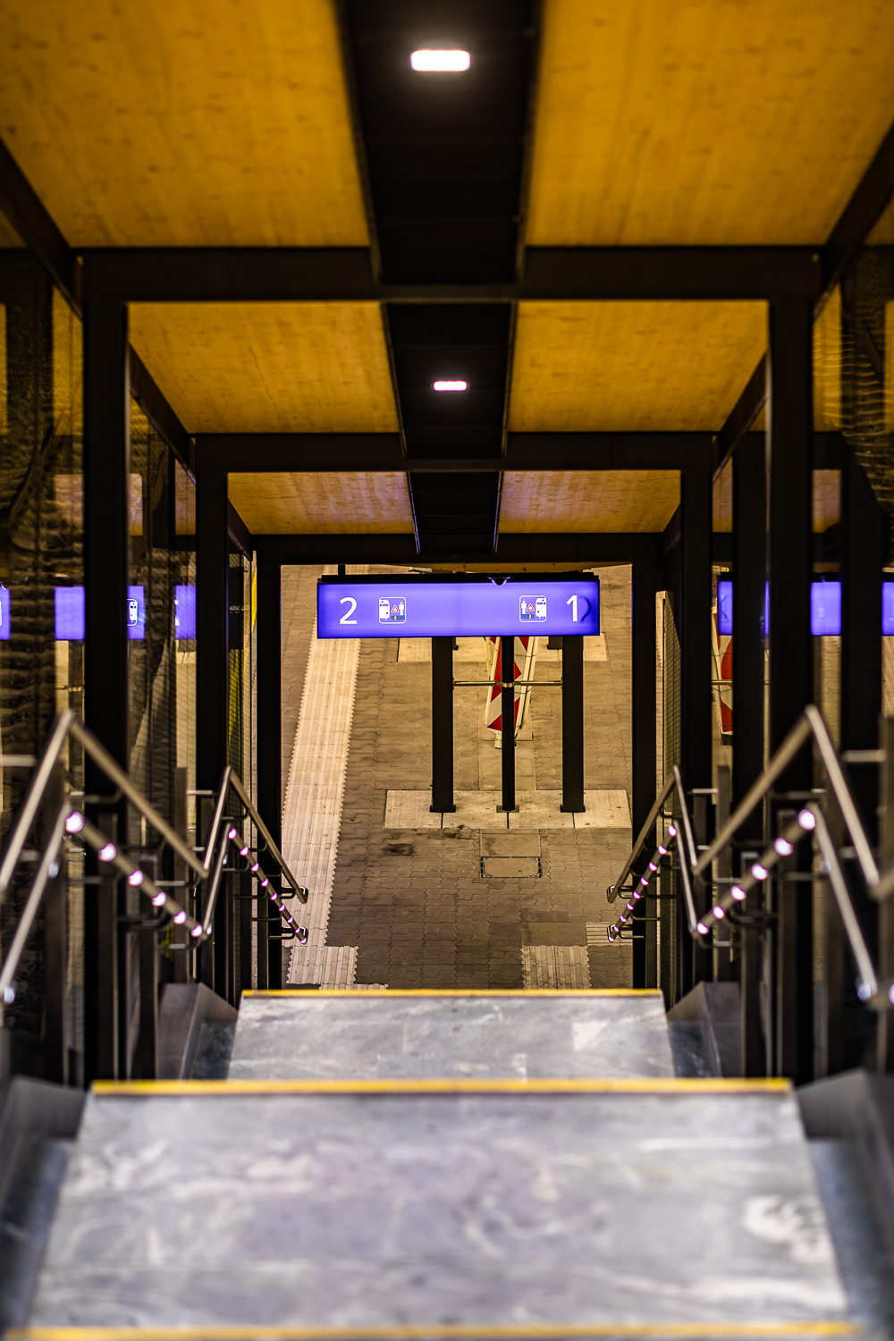 Steg und Haltestelle Wien Grillgasse