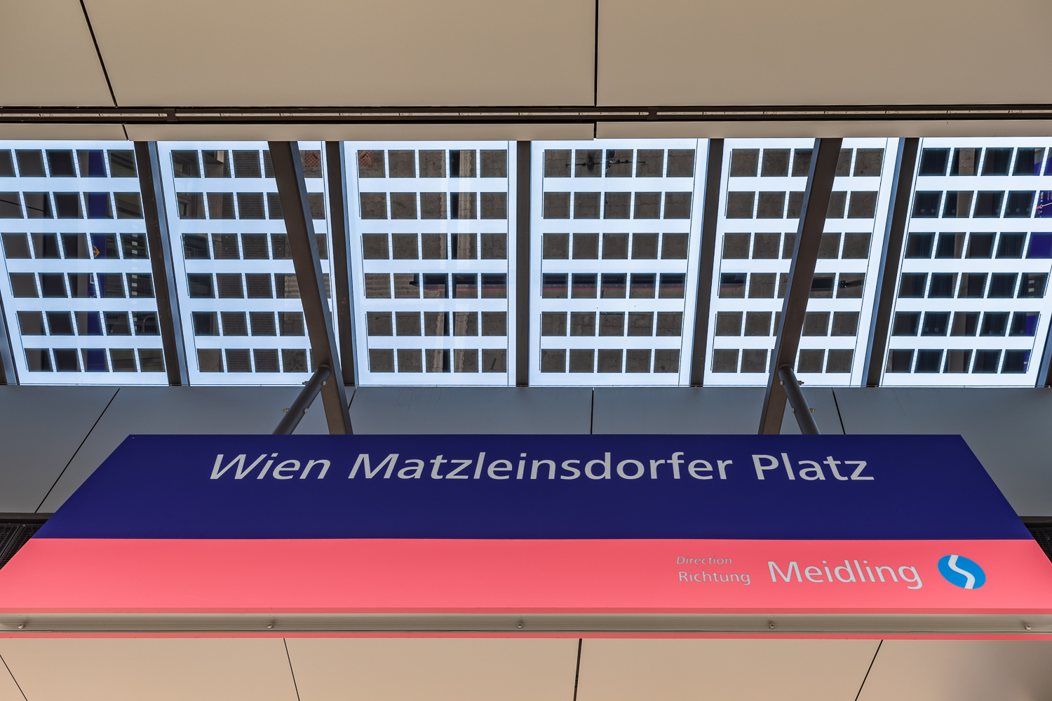Haltestelle Matzleinsdorfer Platz