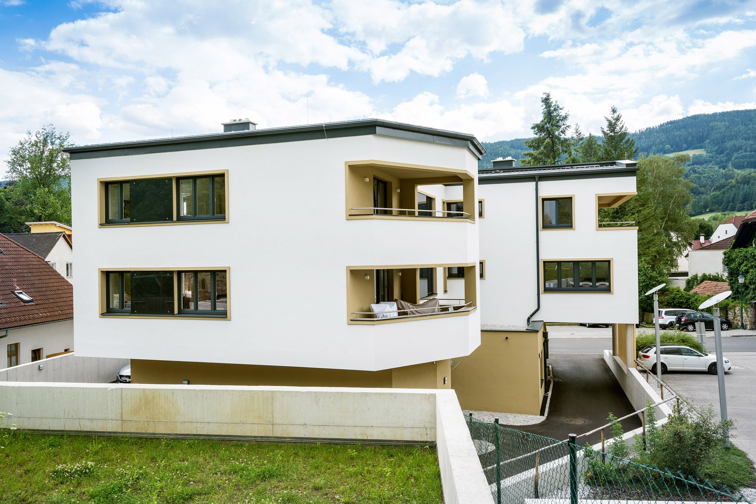 Wohn- und Geschäftshaus M113